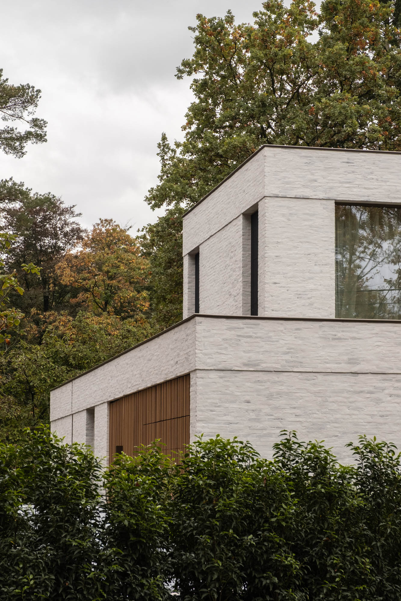 architectuur gevelmetselwerk en houten gevelbekleding nieuwbouwwoning Zoersel