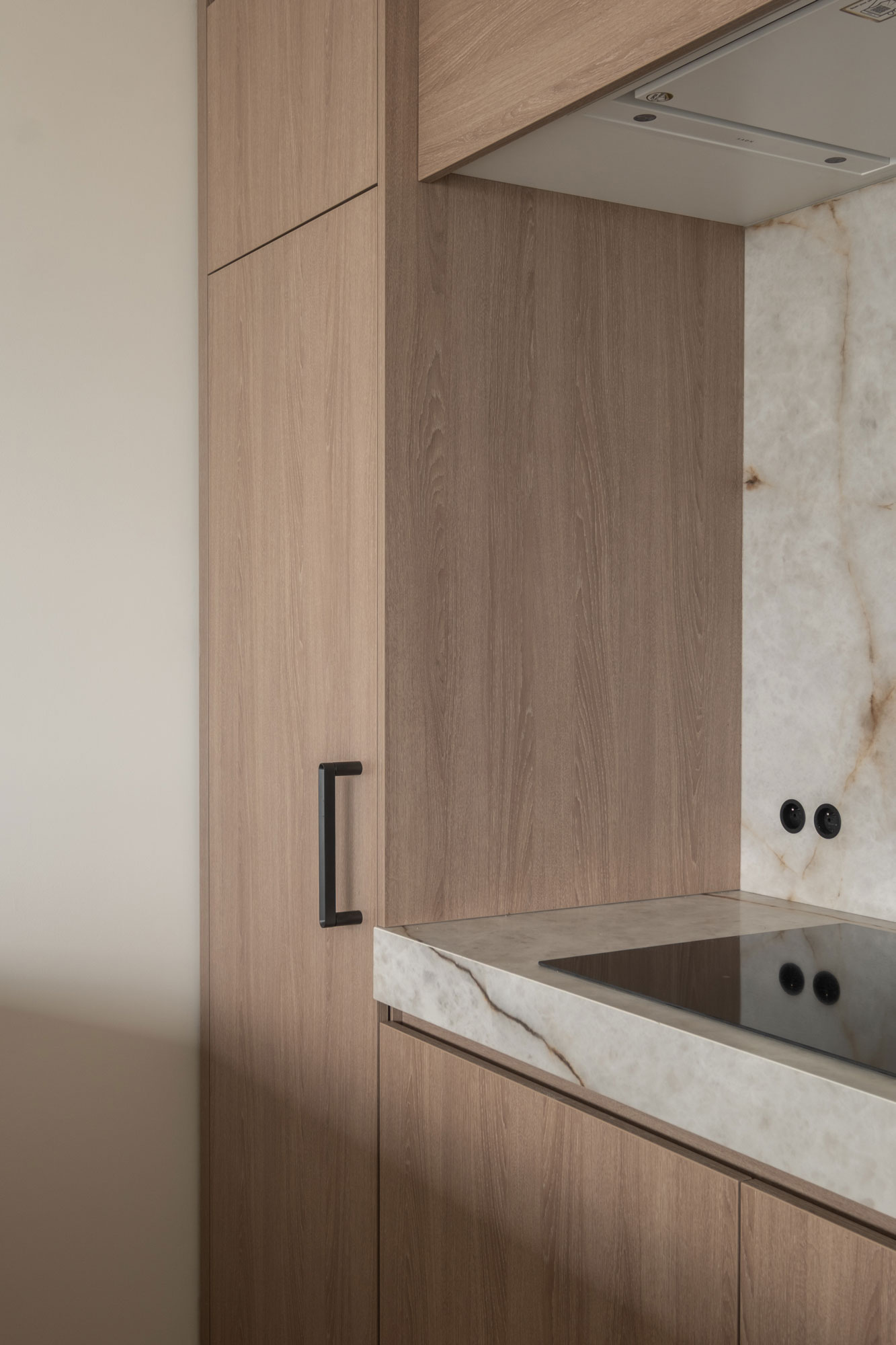 keukeninrichting eik appartement kustappartement Duinbergen Knokke